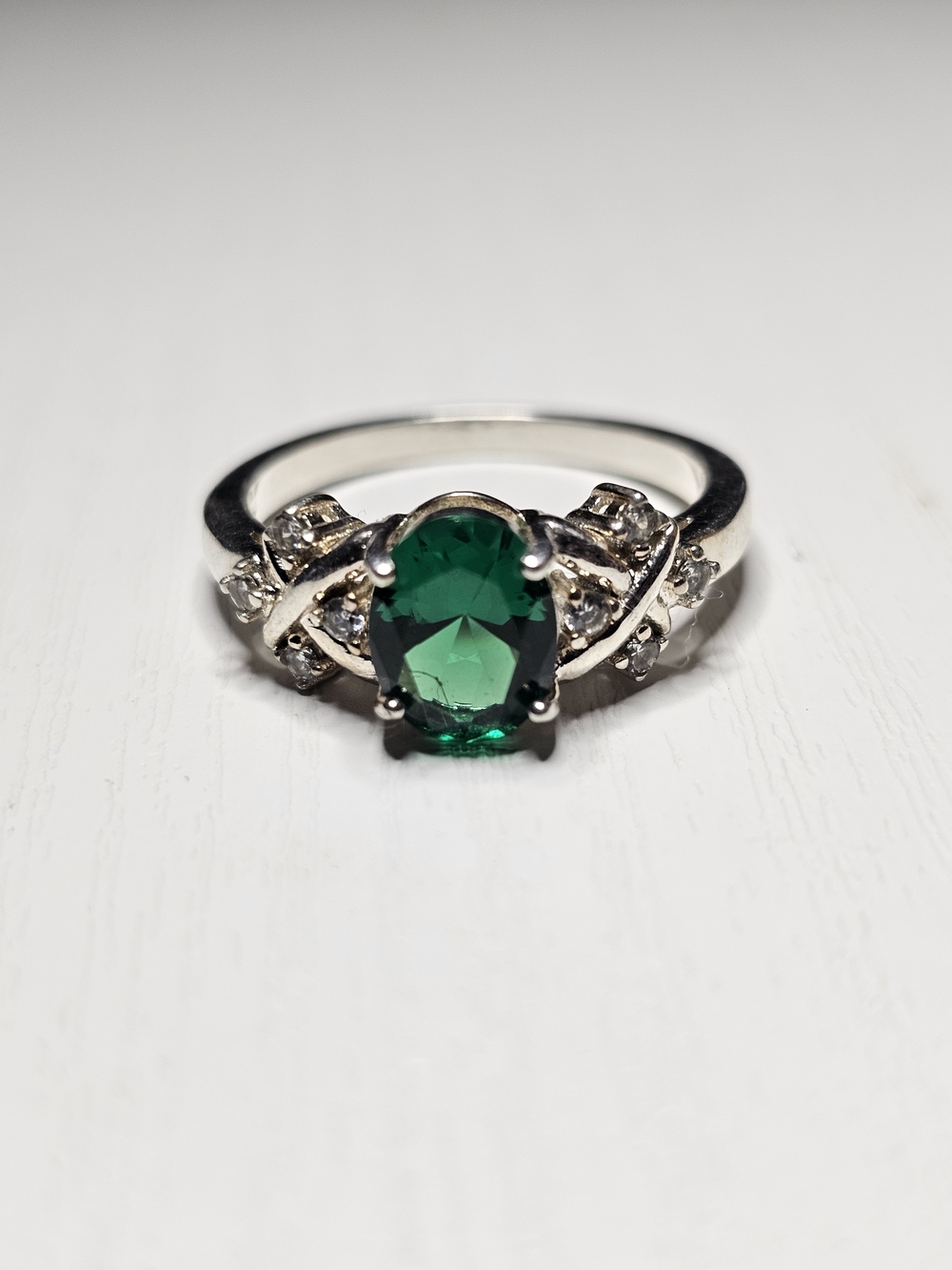 Simulated Emeral Simulated Diamond Ring Size 10